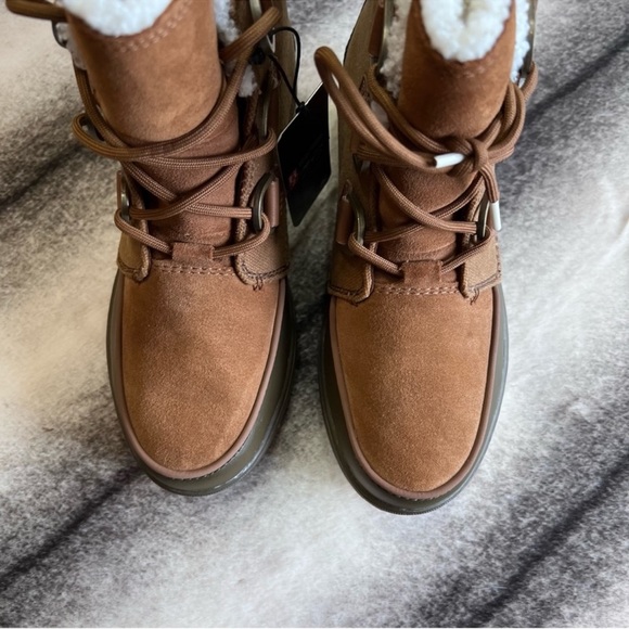 Sorel Tivoli IV Velvet Tan Olive Green Fur Lined Lace Up Boots - Picture 3 of 9